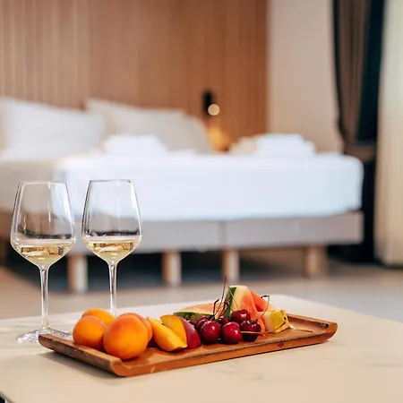 Aparthotel Agistro Angistron
