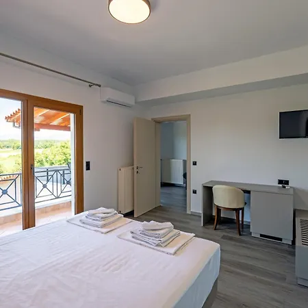Agistro Appart hôtel Ángistron
