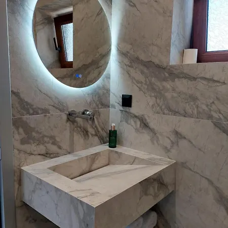 Aparthotel Agistro Angistron